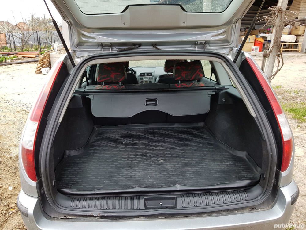 Dezmembrez  Ford  Mondeo  3 kombi 2.0 TDCI an 2003.