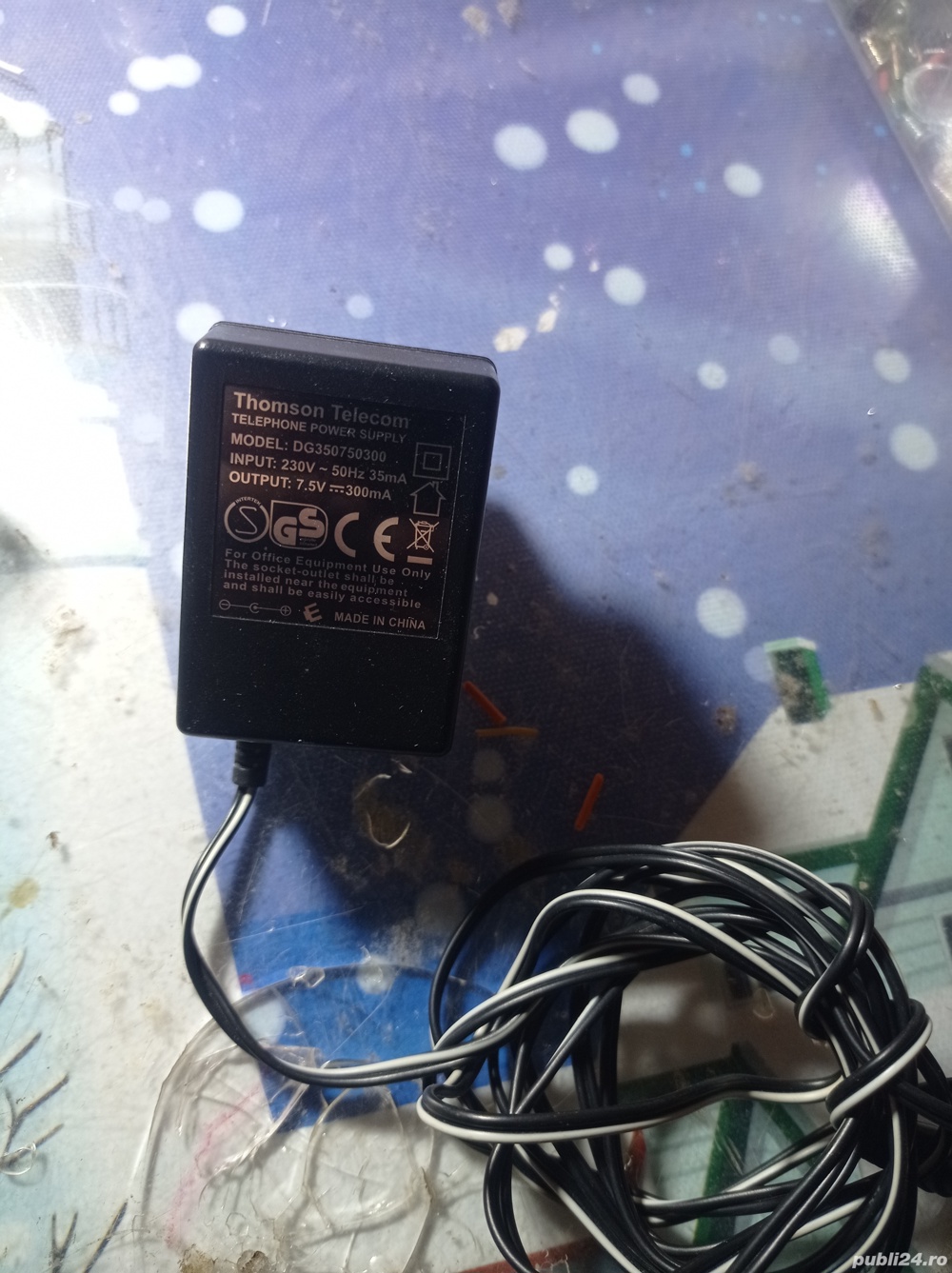 alimentator/ incarcator 7.5V 300mA DC