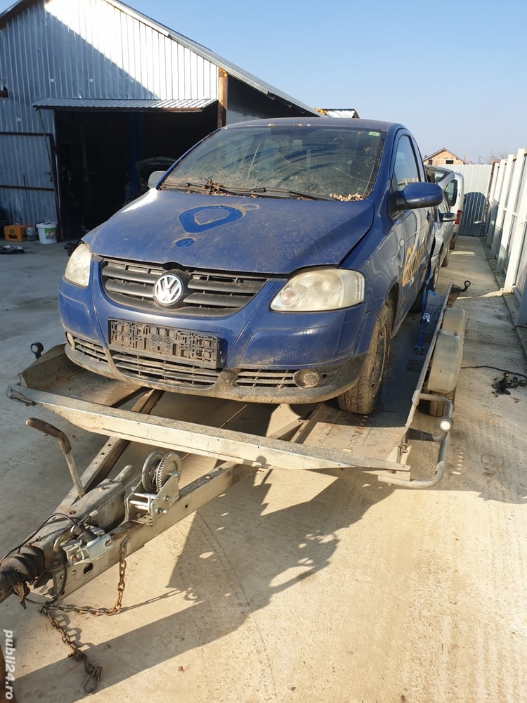 dezmembrez vw fox 1.4 tdi injectoare capota alternator electromotor faruri turbo aripi 