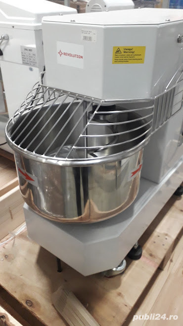 malaxor Aluat capacitate 22 litri  380v -1500w Italia nou sigilat