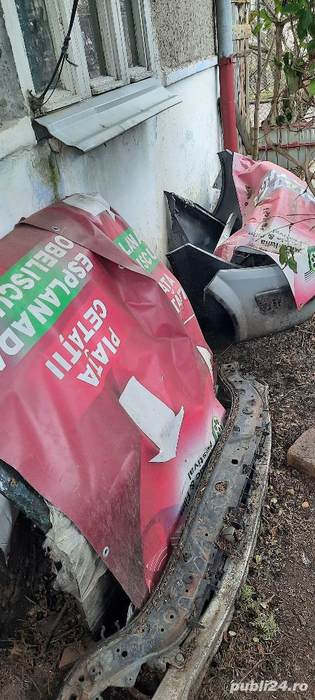 Capota,Haion faruri...stop dreapta ,bara fata Megane 2