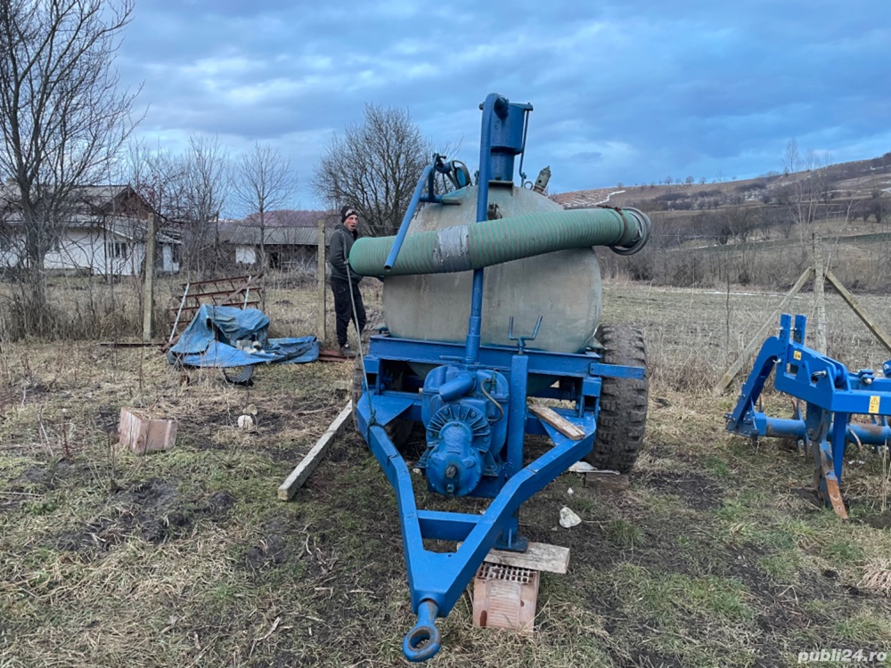 Vidanja la tractor, pompa