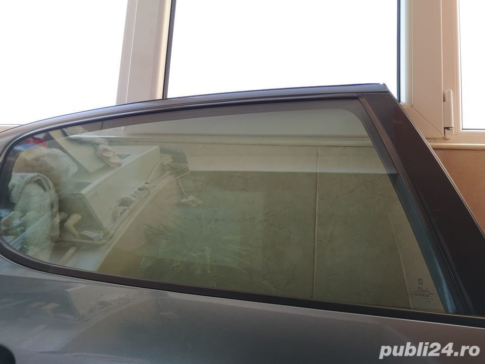 Geam peugeot 407 usa spate dreapta