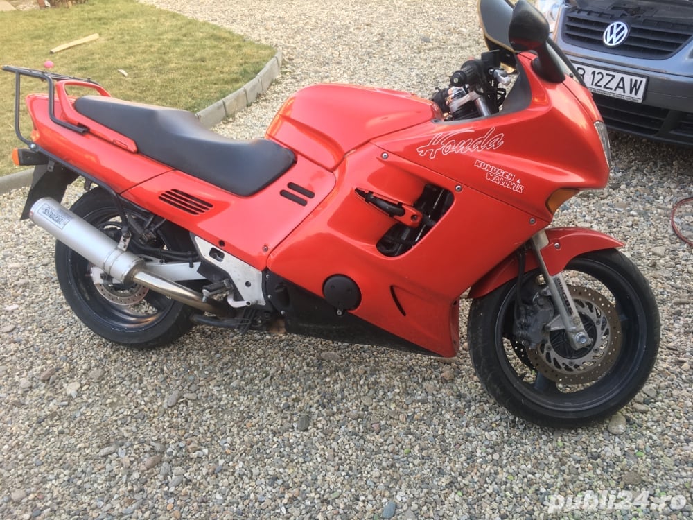 Motocicleta Honda CBR 1000 cmc an fabr.1995