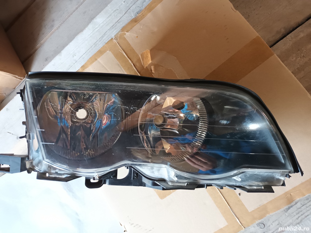 Faruri BMW E 46 stare foarte bună 