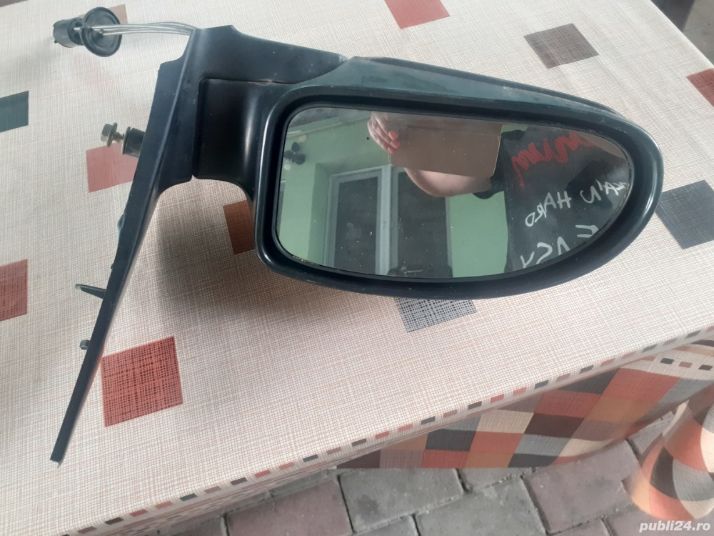 oglinda Ford Focus partea stanga