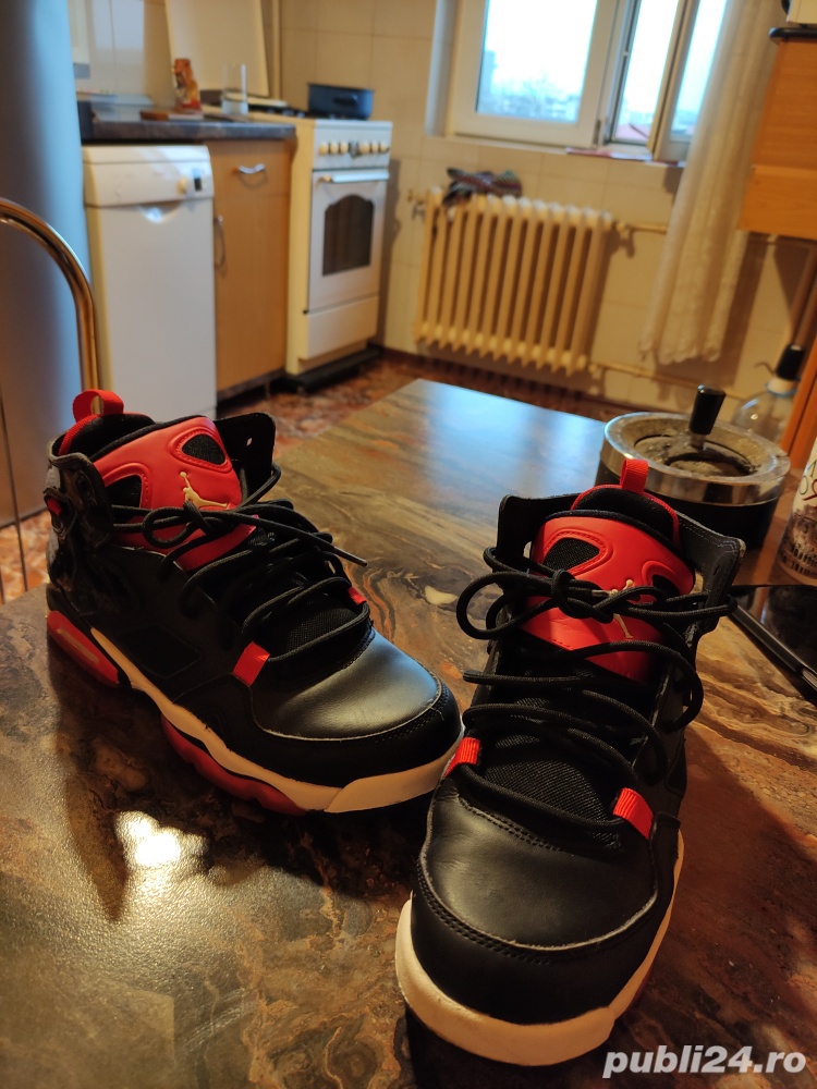 vand Nike Jordan 