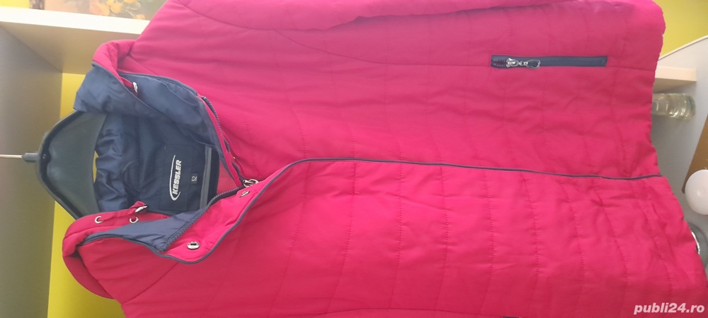 Vand geaca de dama, culoare rosu coca cola