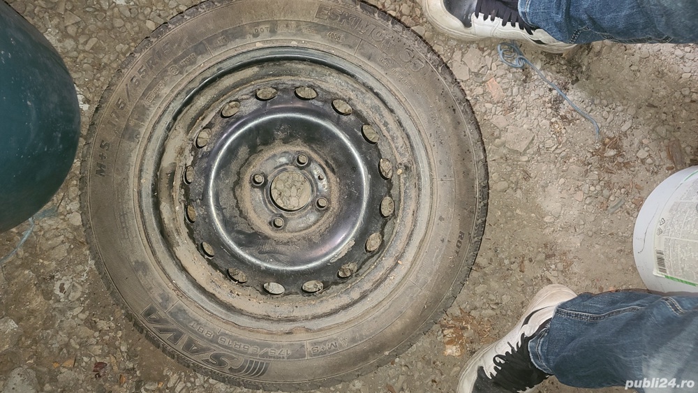 Roata rezerva R15