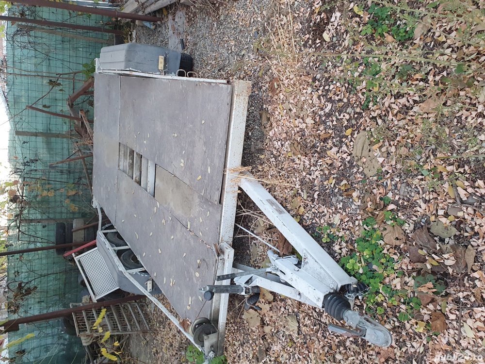 Remorca de vanzare, cu doua axe, greutate 1.500 kg, folosita putin Remorca de vanzare, cu doua axe, greutate 1.500 kg, folosita putin