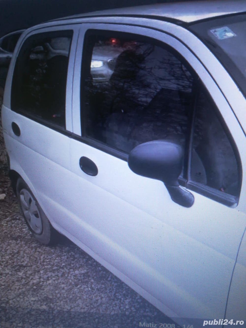 Geam dreapta matiz pret 50 ron