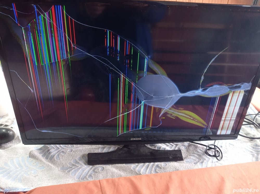 Dezmembrez tv Samsung ue32j4100