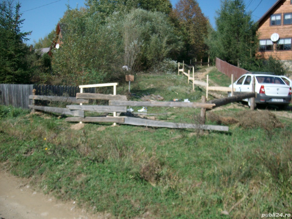 Vand teren intravilan 1500 mp pentru casa de vacanta