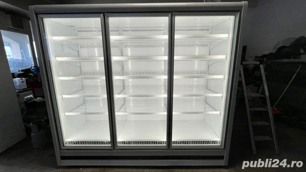 Vitrina frigorifica verticala cu 4 usi