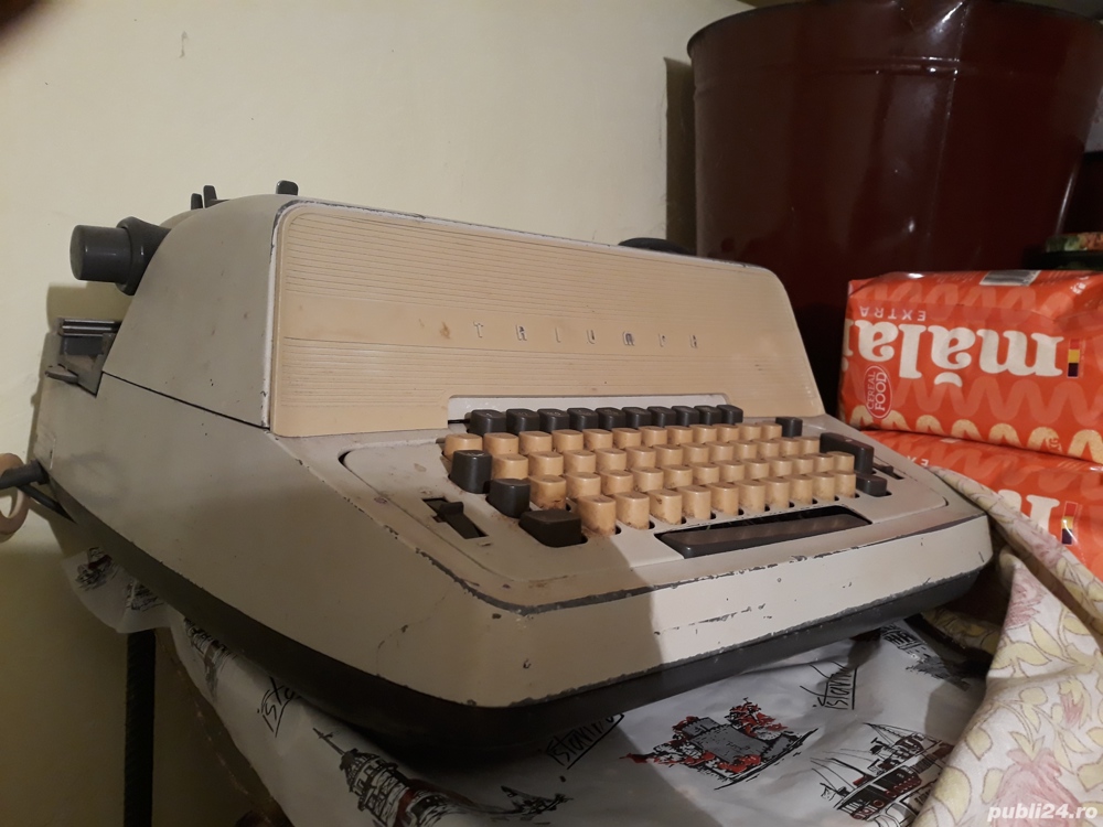 Masina de scris electrica