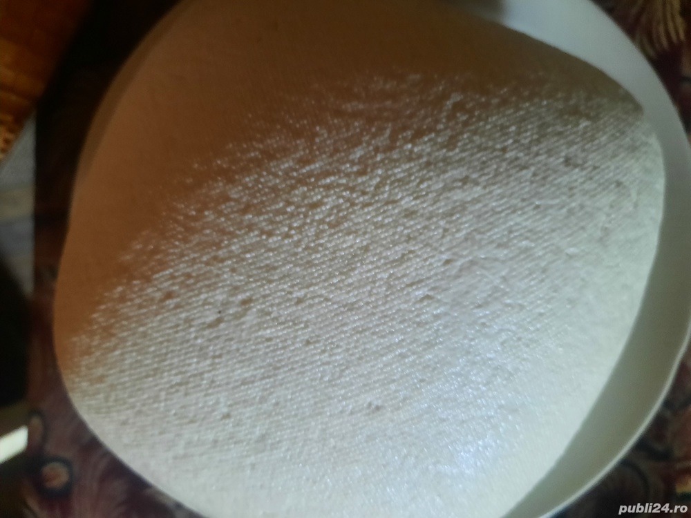 Vând brânză de vaca si de oaie