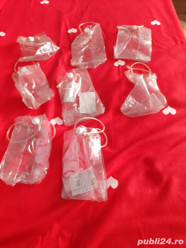 Punguțe Din Plastic Pentru Cadouri 