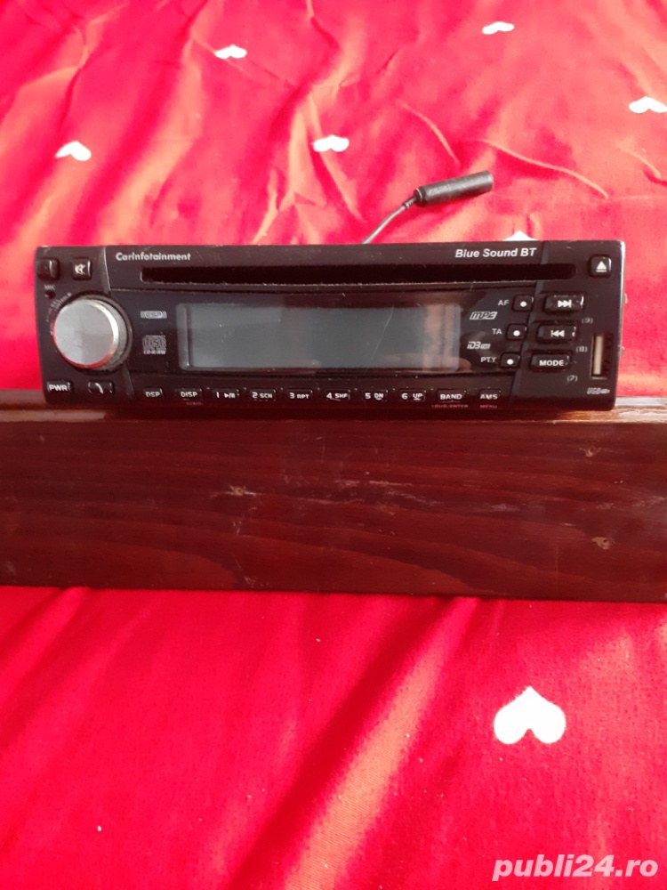 Vînd Schimb Casetofon Auto Cu Usb