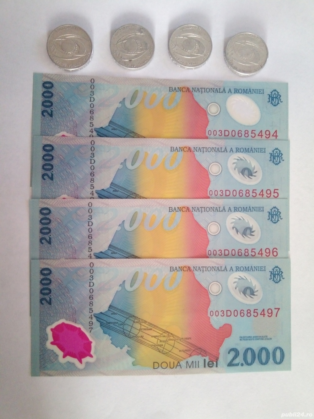 Vând 4 monede și 4 bancnote (noi/numere consecutive)eclipsă