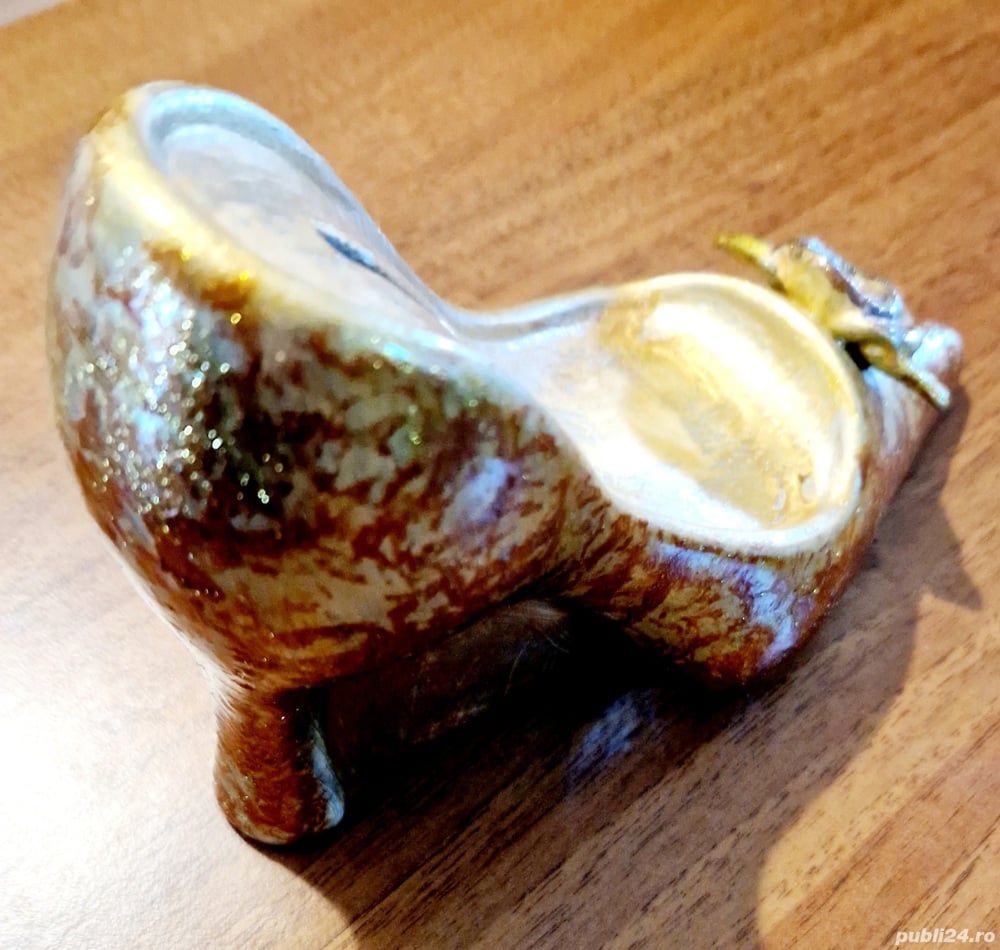 Pusculita condur Art Deco ceramica pictata manual