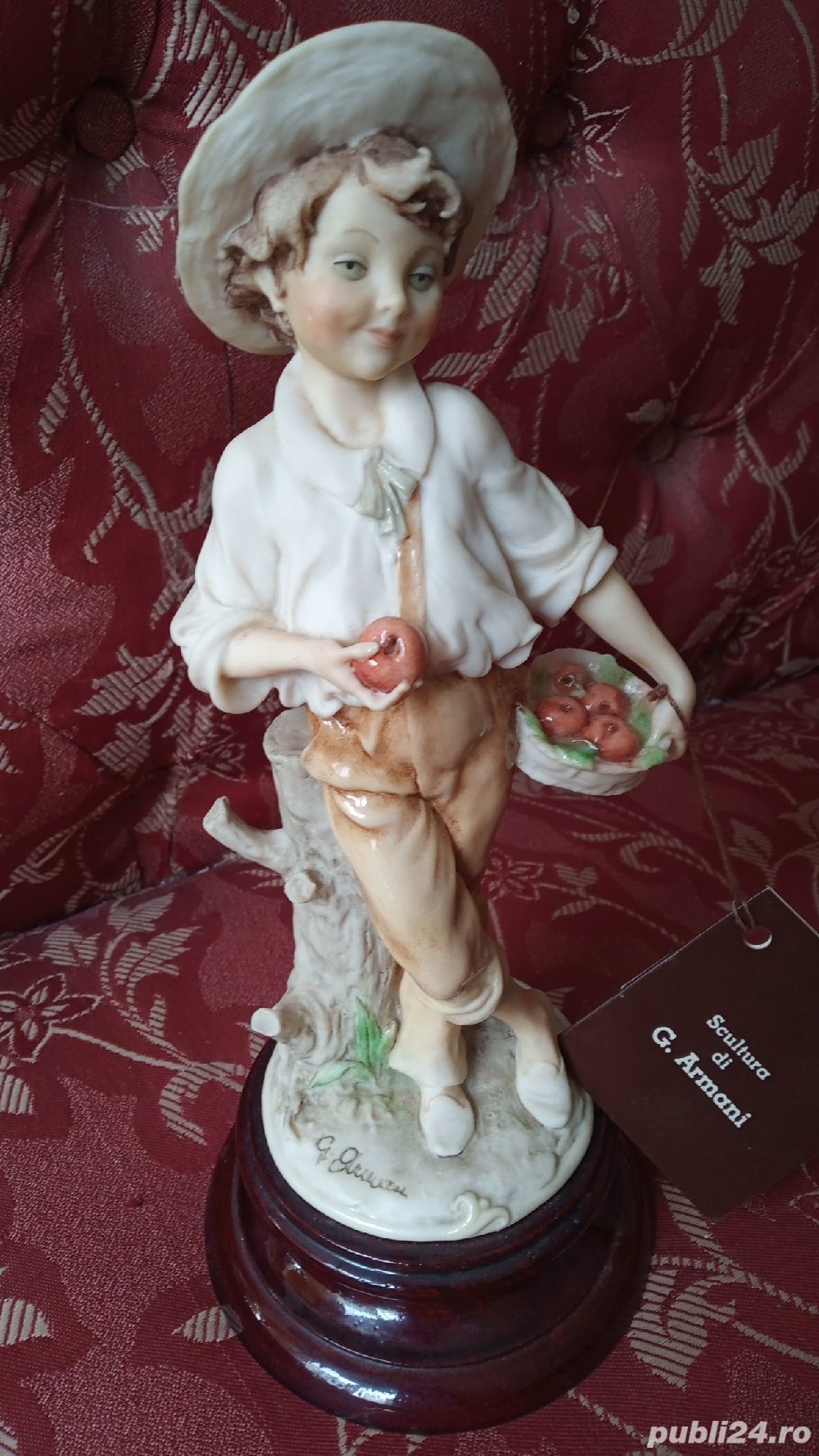 Sculptura Portelan Fin Antic Originala G.Armani Florence Inaltime 30cm soclu lemn+prospect G.Armani