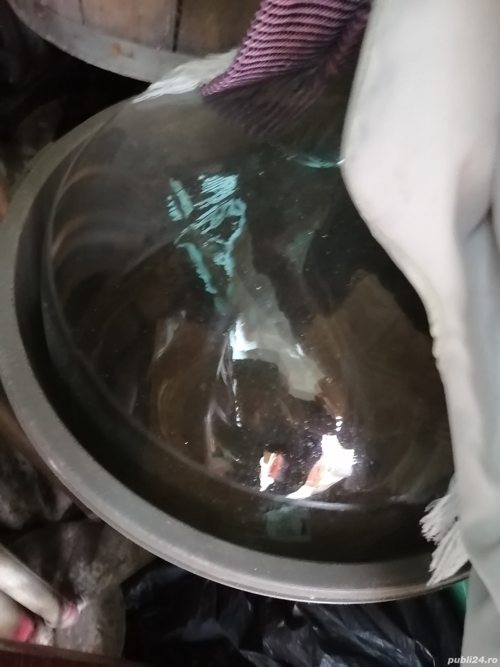 Casa și gradina, vând damigene sticla 50 litri, 2masini de scris. 