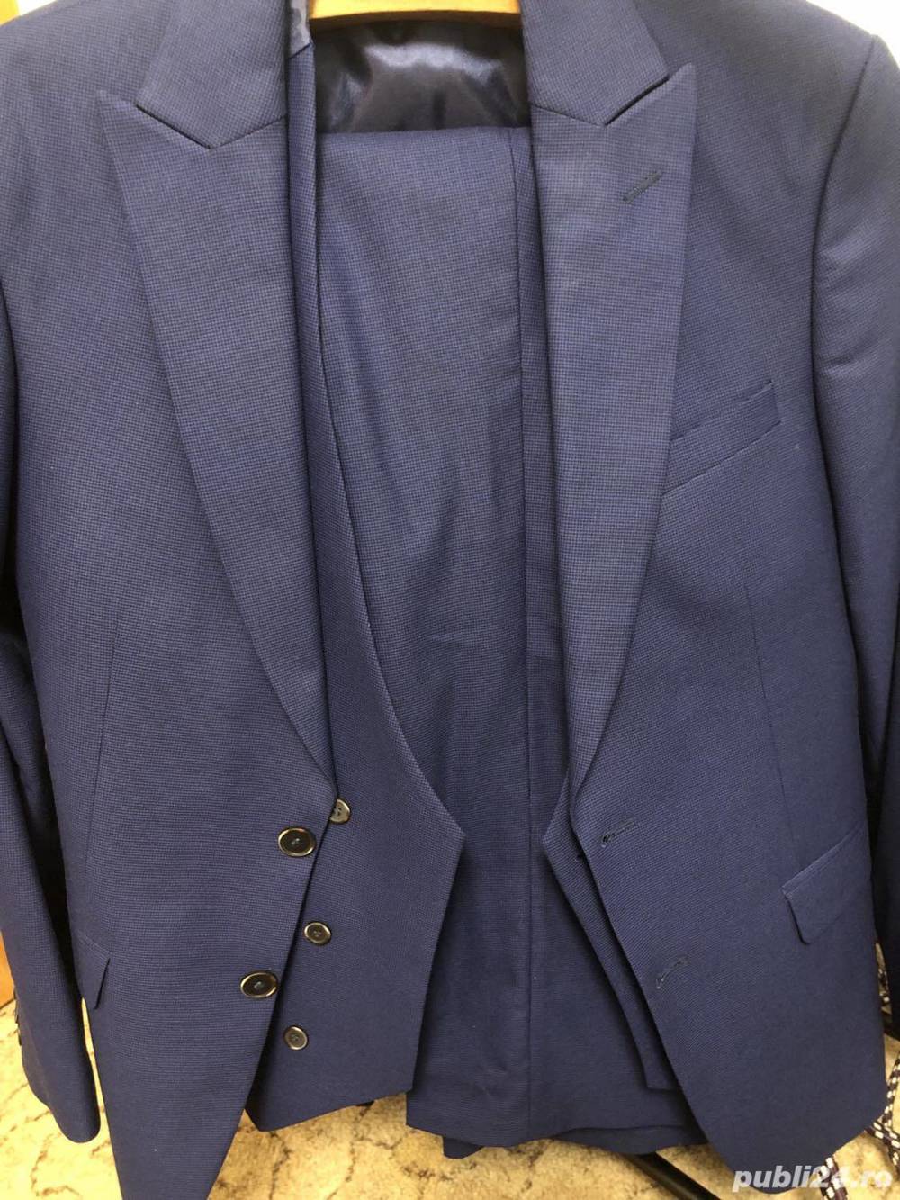 Costum barbatesc