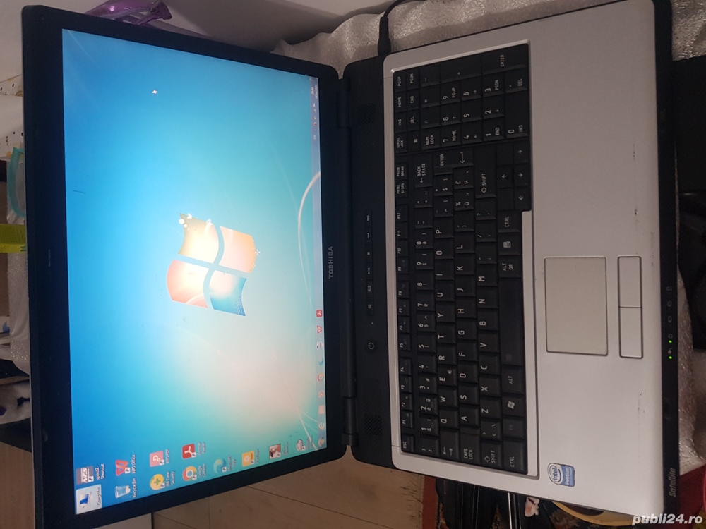 Laptop 17" Toshiba L350 Dual Core   2 GB RAM   HDD 250 GB