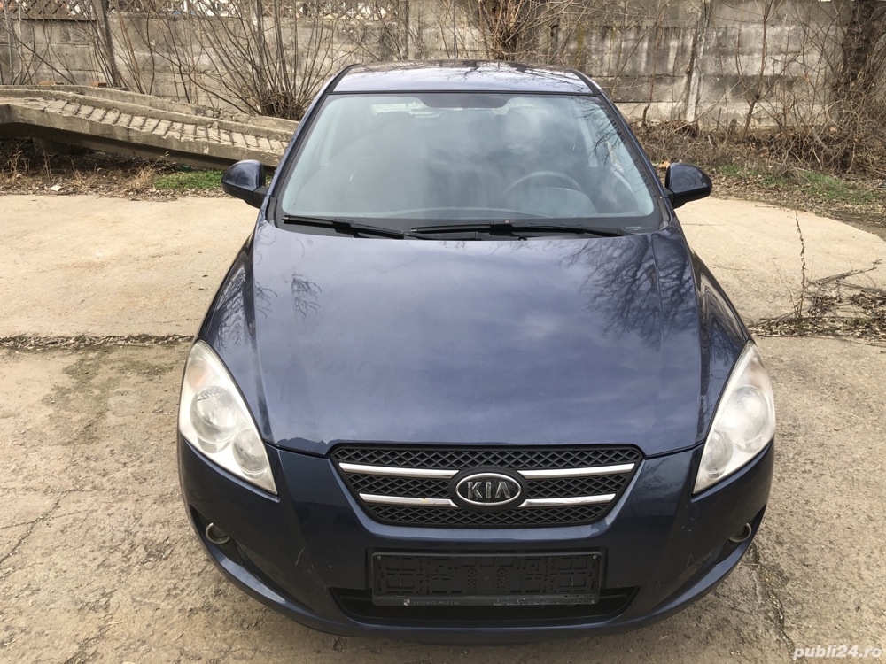 Dezmembrez Kia Ceed 2009 hatchback 1.4