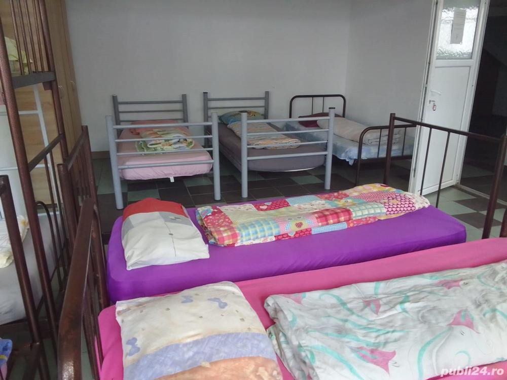 CAZARE pentru  muncitori romani si asiatici