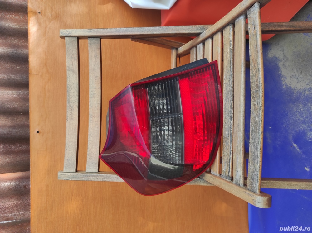 Lampa  fumurie stânga spate BMW seria 1 