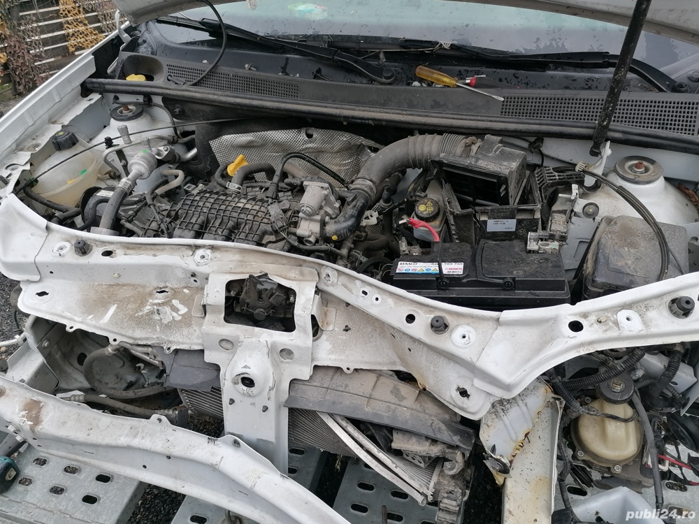 Dezmembrez sandero 1,0sce 2019