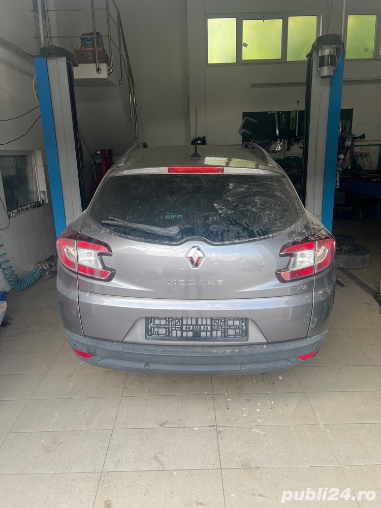dezmembrez Renault megane 3 1,4tce