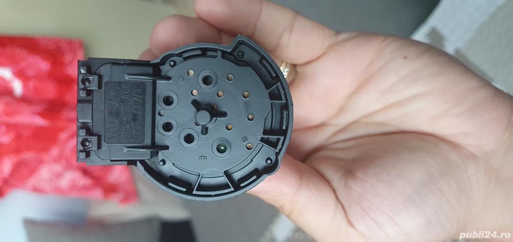 Contact partea electrica Skoda VW 6r0905865