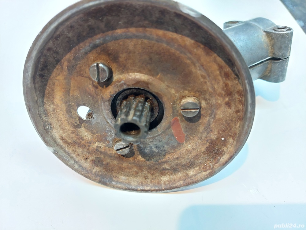 Angrenaj inferior cap motocoasa