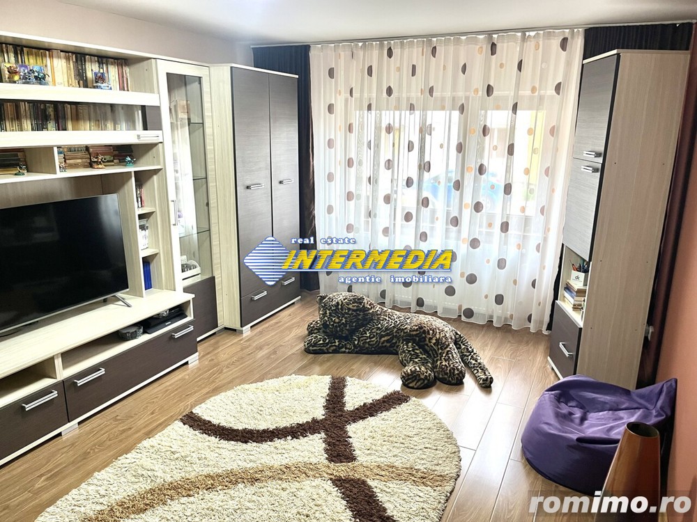 Apartament 4 Camere de vanzare mobilat si utilat complet Alba Iulia Cetate