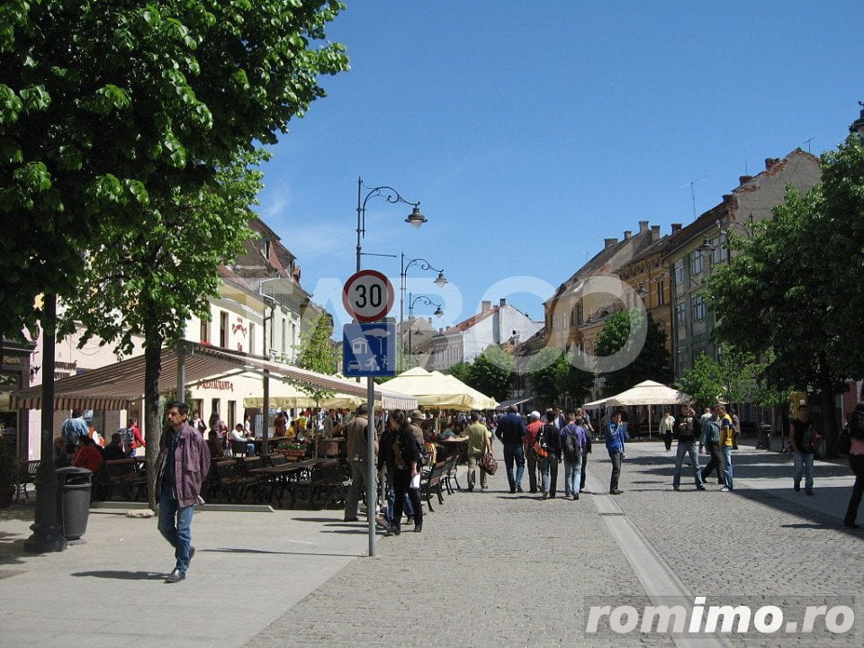 Spatiu comercial de inchiriat 84 mp utili in Sibiu Piata Mare