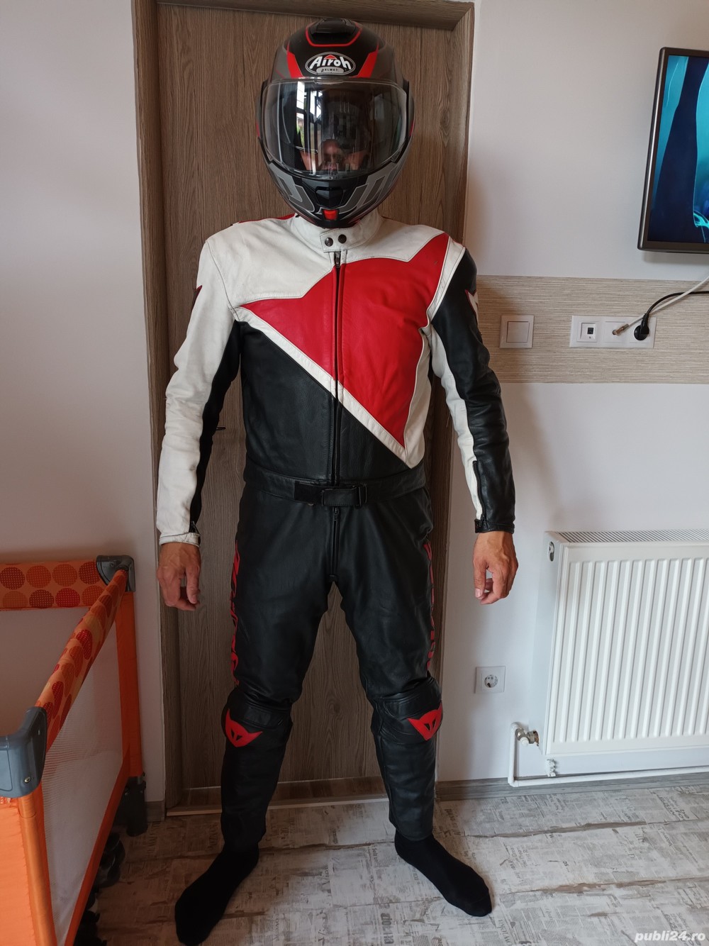 Costum Dainese mărime 54