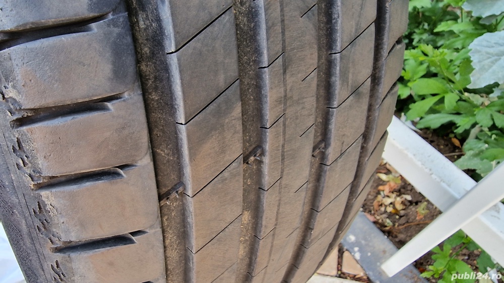 4x vara 235 65 17 Michelin