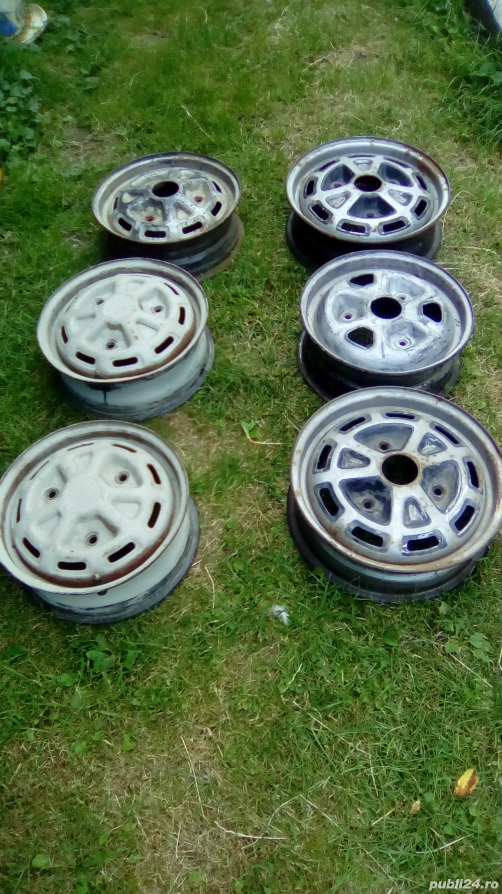 Genti dacia 1300 sau renault 16 R 14 in 3 prezoane Fergat Genti dacia 1300 sau renault 16 R 14 in 3 prezoane Fergat