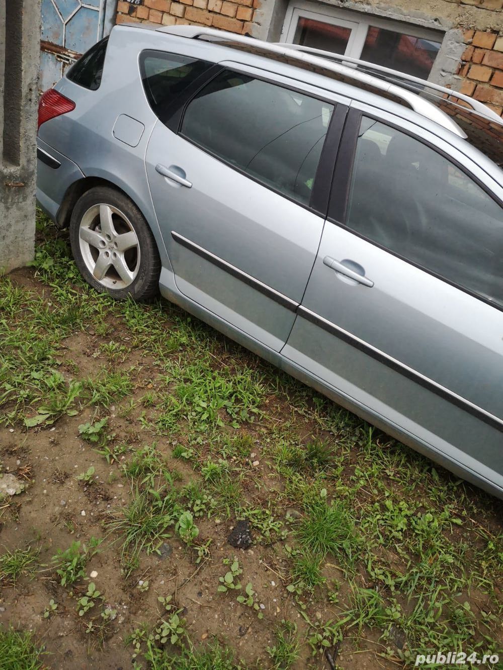 Dezmembrez Peugeot 407 