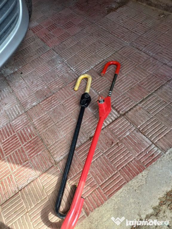 Antifurt volan cu fixare pedala  made in ITALIA, produs ce securizeaza autoturismul dvs,LIPSA CHEIE