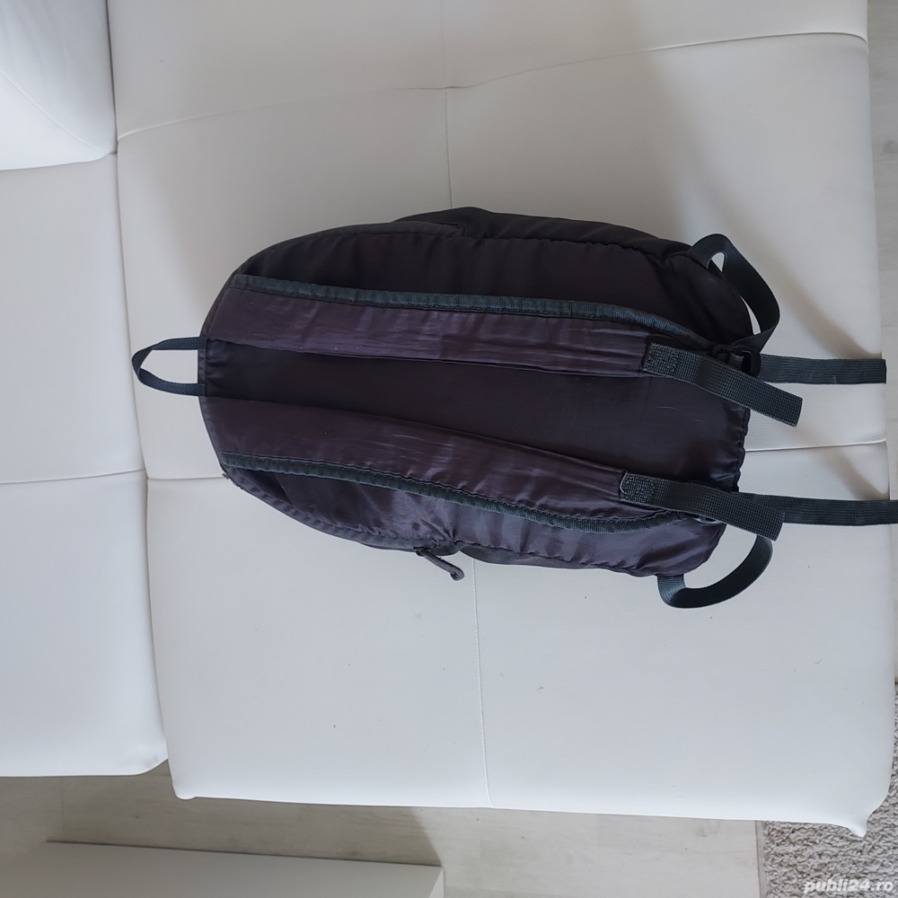 vand rucsac dimensiuni medii,folosit dar in stare buna.