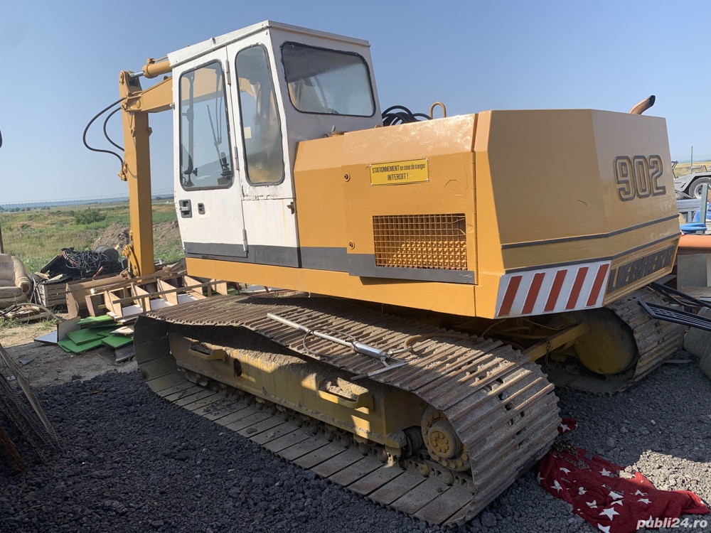 Excavator pe senile Liebherr 902