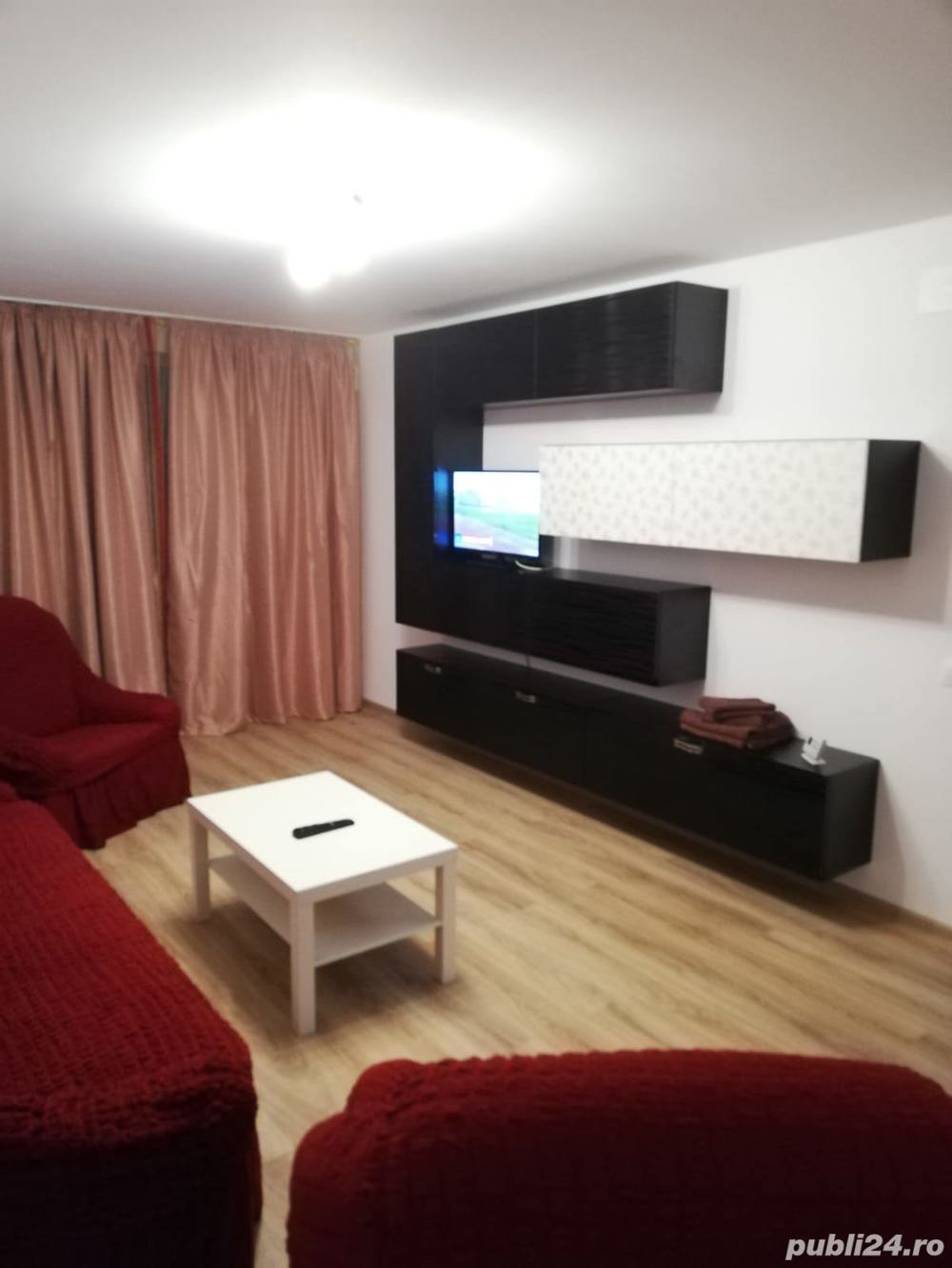 cazare Brasov, inchiriez apartament cu 2 camere in Brașov, zona Coresi Mall 