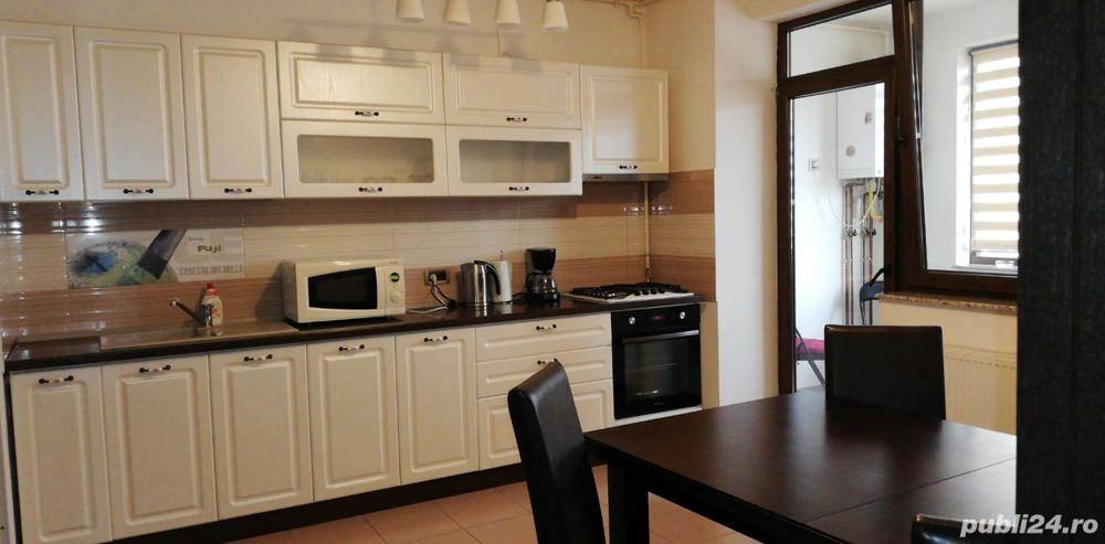 Cazare Brasov/ inchiriez in regim hotelier apartament cu 3 camere in zona Coresi Mall