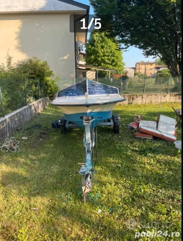 Barcă de viteză din fibra de sticla 