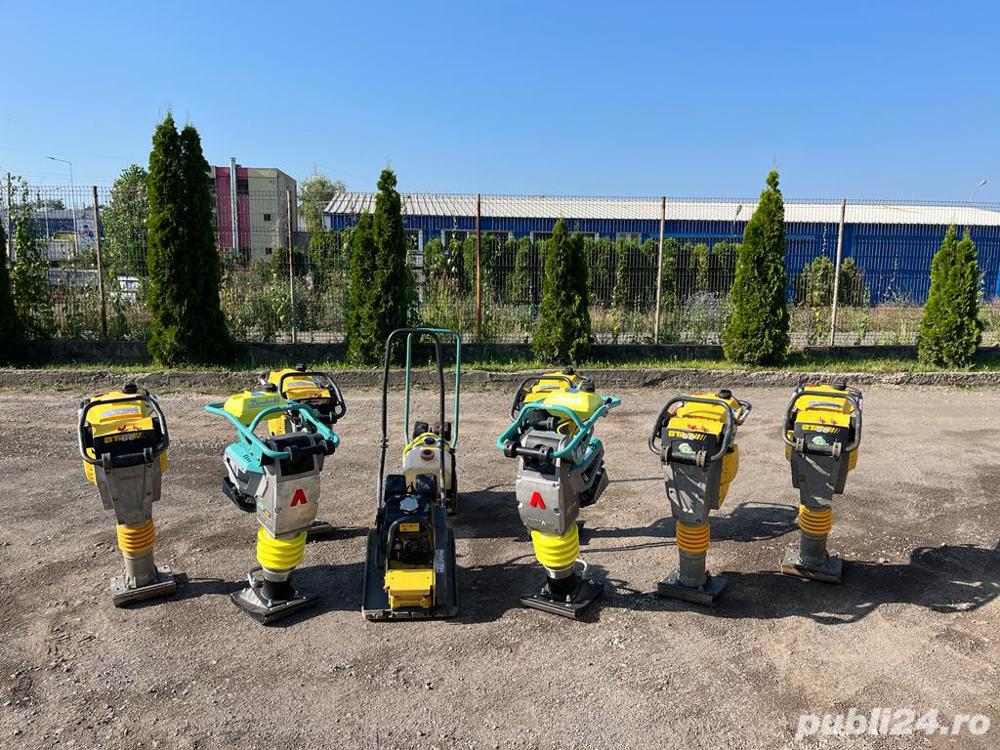 Inchiriez mai compactor