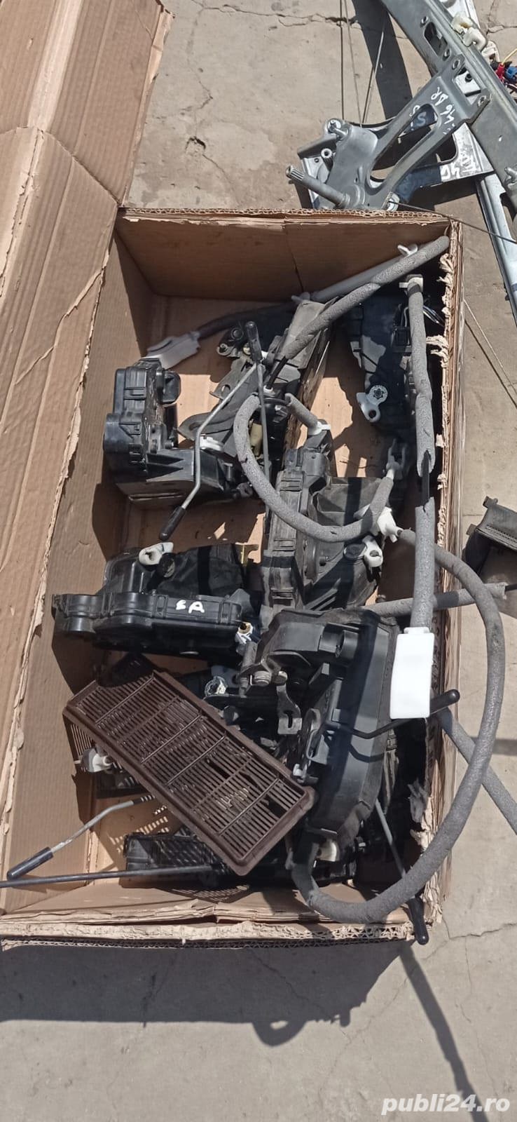 Broască BMW E46 stinga.dreapta.spate.