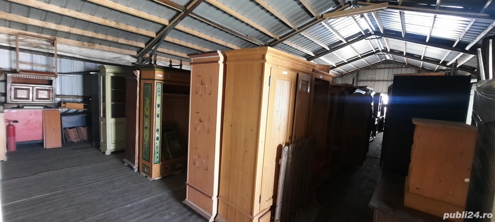 mobila veche vintage